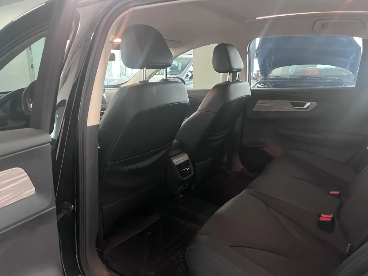 2024 HongQi E-QM5 BEV 72KWH,autocango,china used car exporter,china ev exporter,chinese used car exporter,chinese used ev exporter