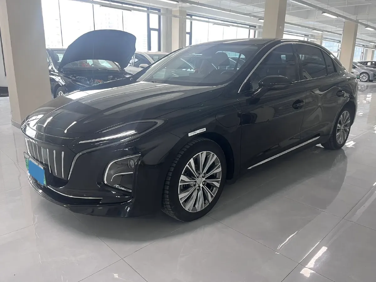 2024 HongQi E-QM5 BEV 72KWH,autocango,china used car exporter,china ev exporter,chinese used car exporter,chinese used ev exporter