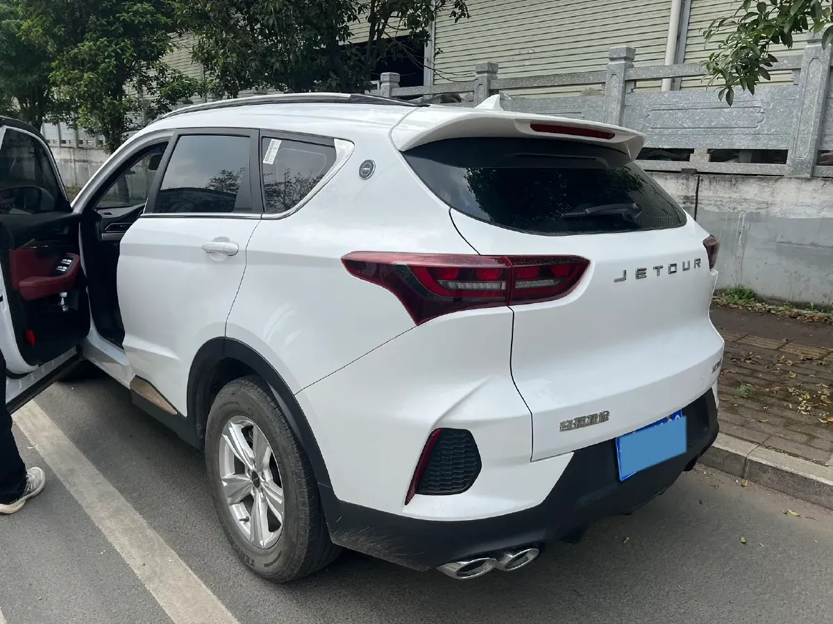 2023 Jetour X70 Plus 1.5T 156HP L4 6MT,autocango,china used car exporter,china ev exporter,chinese used car exporter,chinese used ev exporter