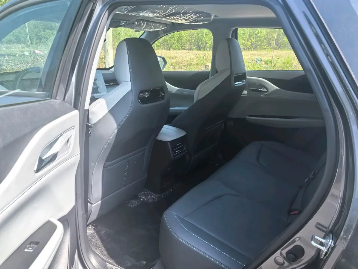 2024 ChangAn UNI-Z 1.5L 98HP L4 E-CVT PHEV 18.4KWH,autocango,china used car exporter,china ev exporter,chinese used car exporter,chinese used ev exporter