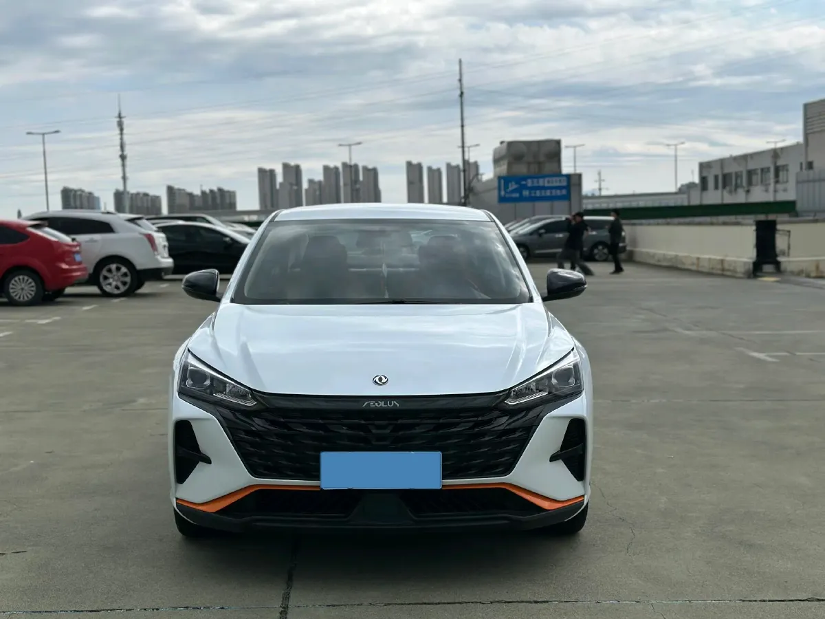 2023 DongFeng Aeolus YiXuan 1.5L 125HP L4 6DCT,autocango,china used car exporter,china ev exporter,chinese used car exporter,chinese used ev exporter