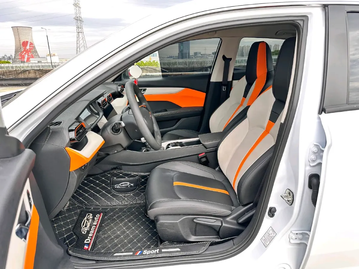 2023 DongFeng Aeolus YiXuan 1.5L 125HP L4 6DCT,autocango,china used car exporter,china ev exporter,chinese used car exporter,chinese used ev exporter