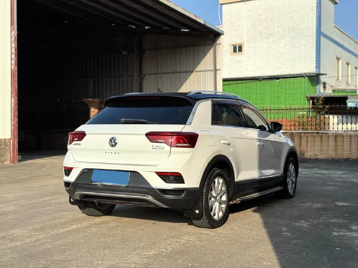 2019 Volkswagen T-Roc 1.4T 131HP L4 7DCT,autocango,china used car exporter,china ev exporter,chinese used car exporter,chinese used ev exporter