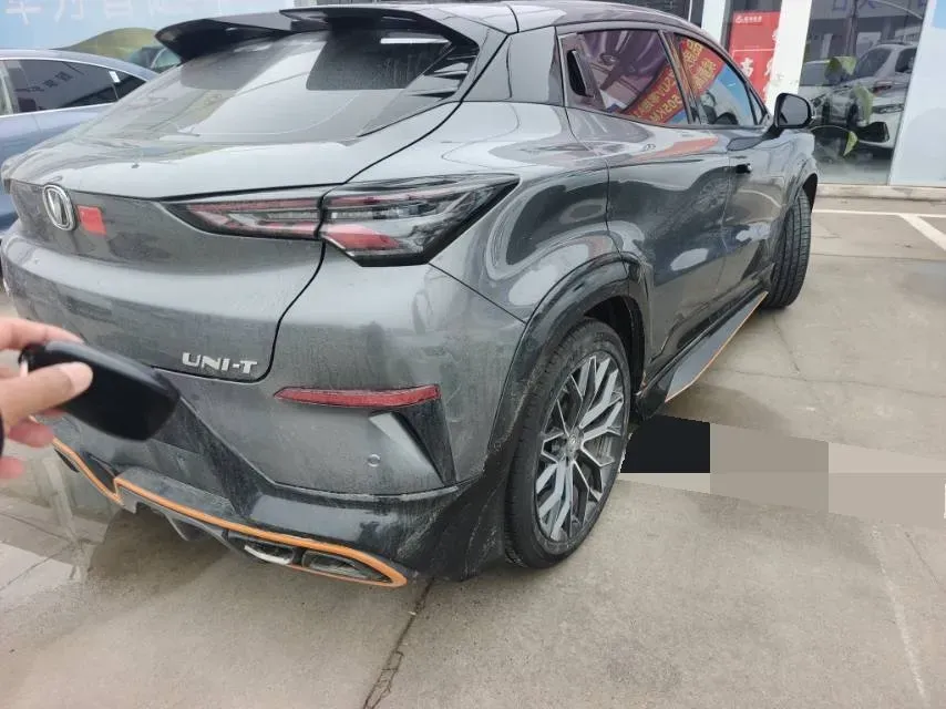 2022 ChangAn UNI-T 1.5T 188HP L4 7DCT,autocango,china used car exporter,china ev exporter,chinese used car exporter,chinese used ev exporter