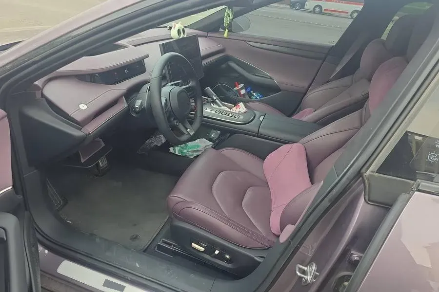 2024 MI SU7 BEV 101KWH,autocango,china used car exporter,china ev exporter,chinese used car exporter,chinese used ev exporter