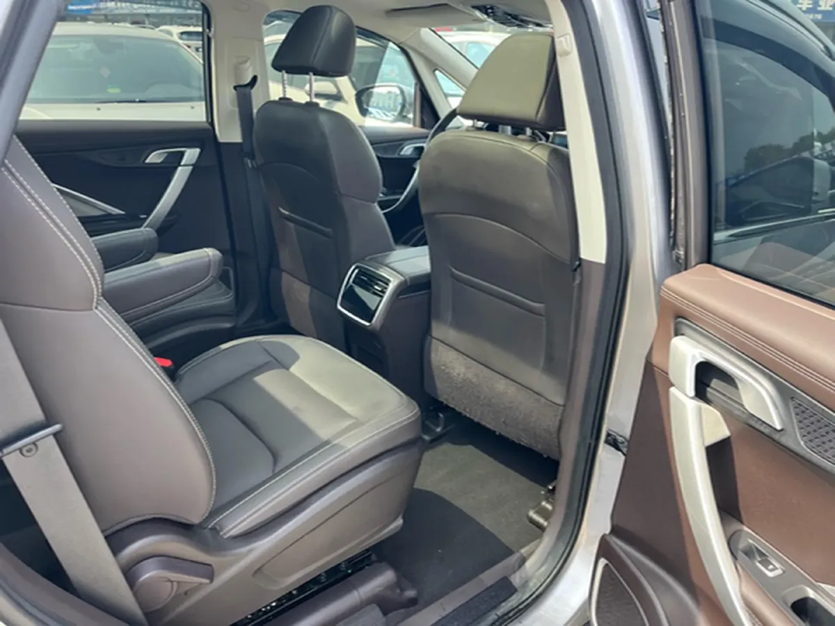 2021 Geely JiaJi 1.8T 184HP L4 7DCT,autocango,china used car exporter,china ev exporter,chinese used car exporter,chinese used ev exporter