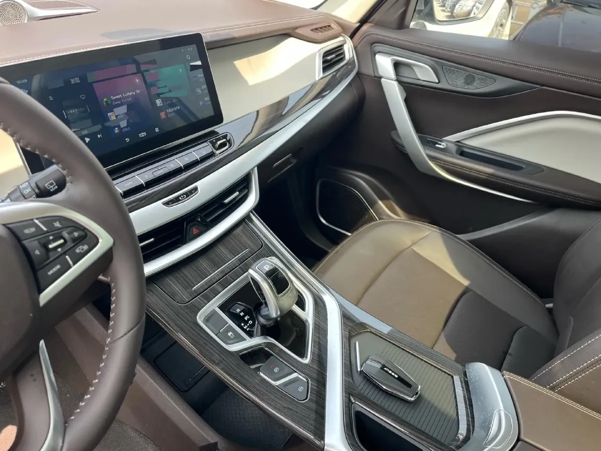 2021 Geely JiaJi 1.8T 184HP L4 7DCT,autocango,china used car exporter,china ev exporter,chinese used car exporter,chinese used ev exporter