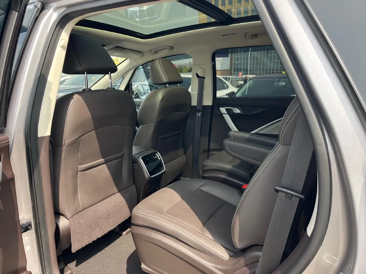 2021 Geely JiaJi 1.8T 184HP L4 7DCT,autocango,china used car exporter,china ev exporter,chinese used car exporter,chinese used ev exporter