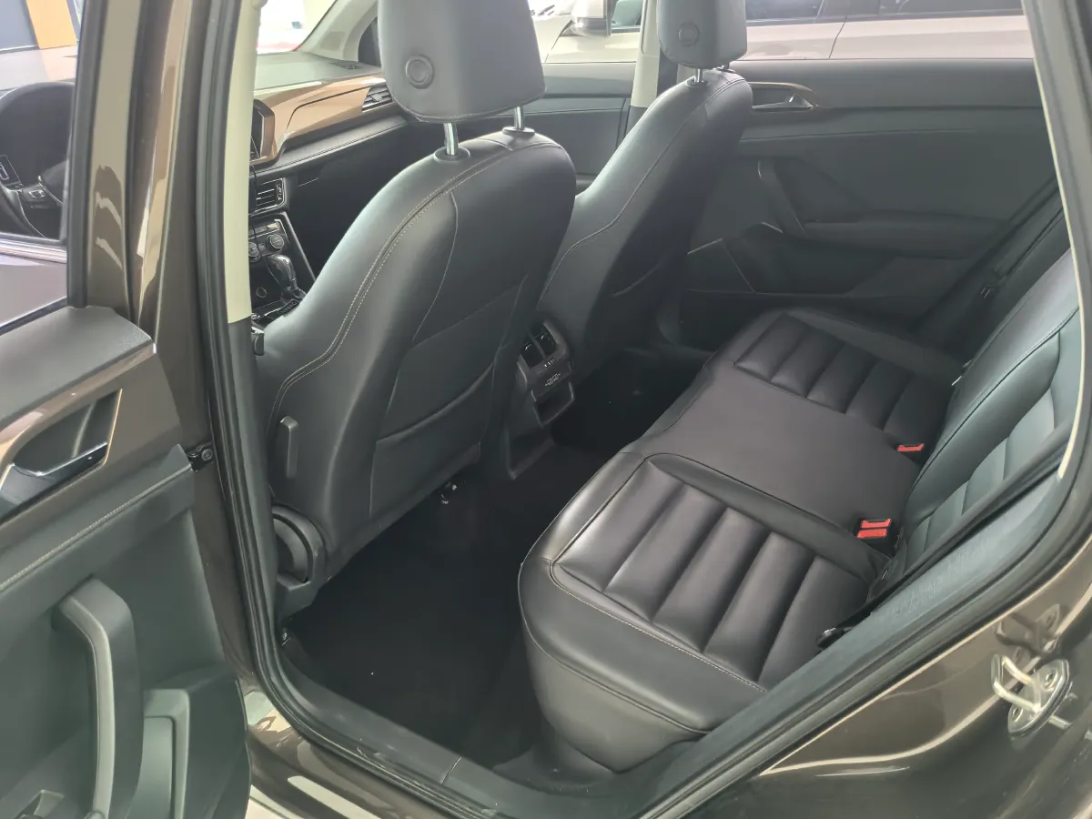 2019 Honda CR-V 1.5T 193HP L4 CVT,autocango,china used car exporter,china ev exporter,chinese used car exporter,chinese used ev exporter