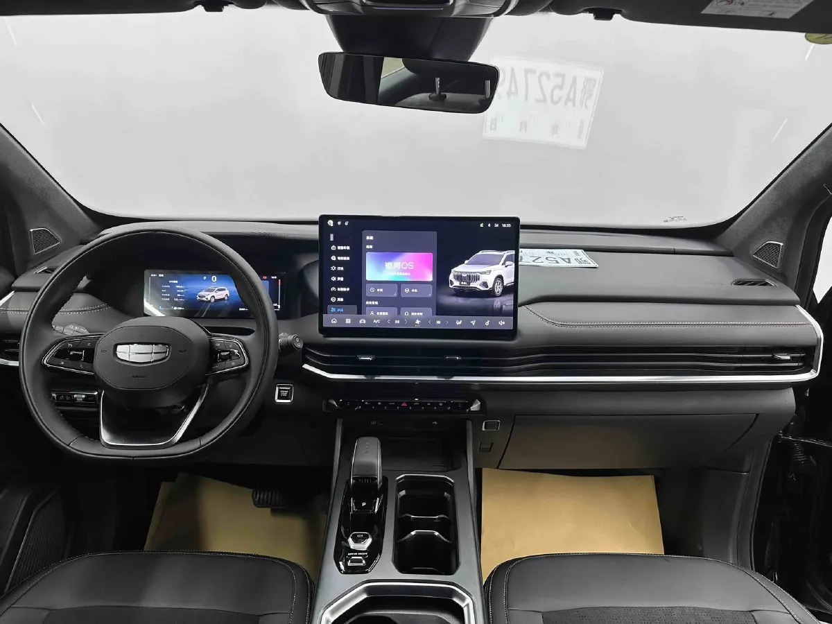 2025 Geely Okavango L 2.0T 218HP L4 7DCT,autocango,china used car exporter,china ev exporter,chinese used car exporter,chinese used ev exporter