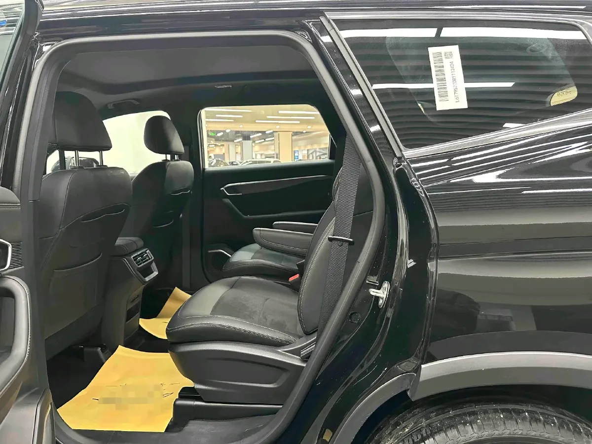 2025 Geely Okavango L 2.0T 218HP L4 7DCT,autocango,china used car exporter,china ev exporter,chinese used car exporter,chinese used ev exporter