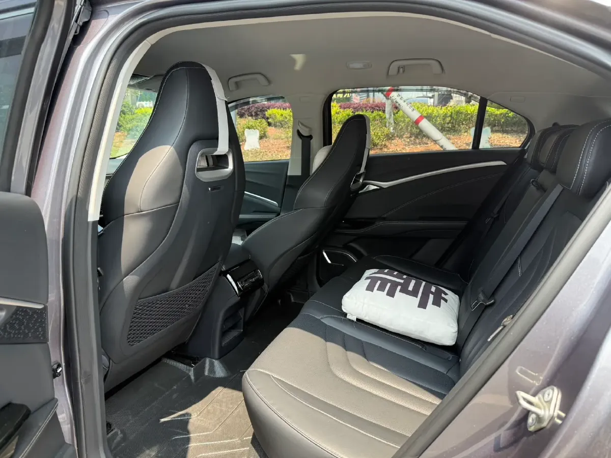 2022 GAC Trumpchi GS3 1.5T 169HP L4 6AT,autocango,china used car exporter,china ev exporter,chinese used car exporter,chinese used ev exporter