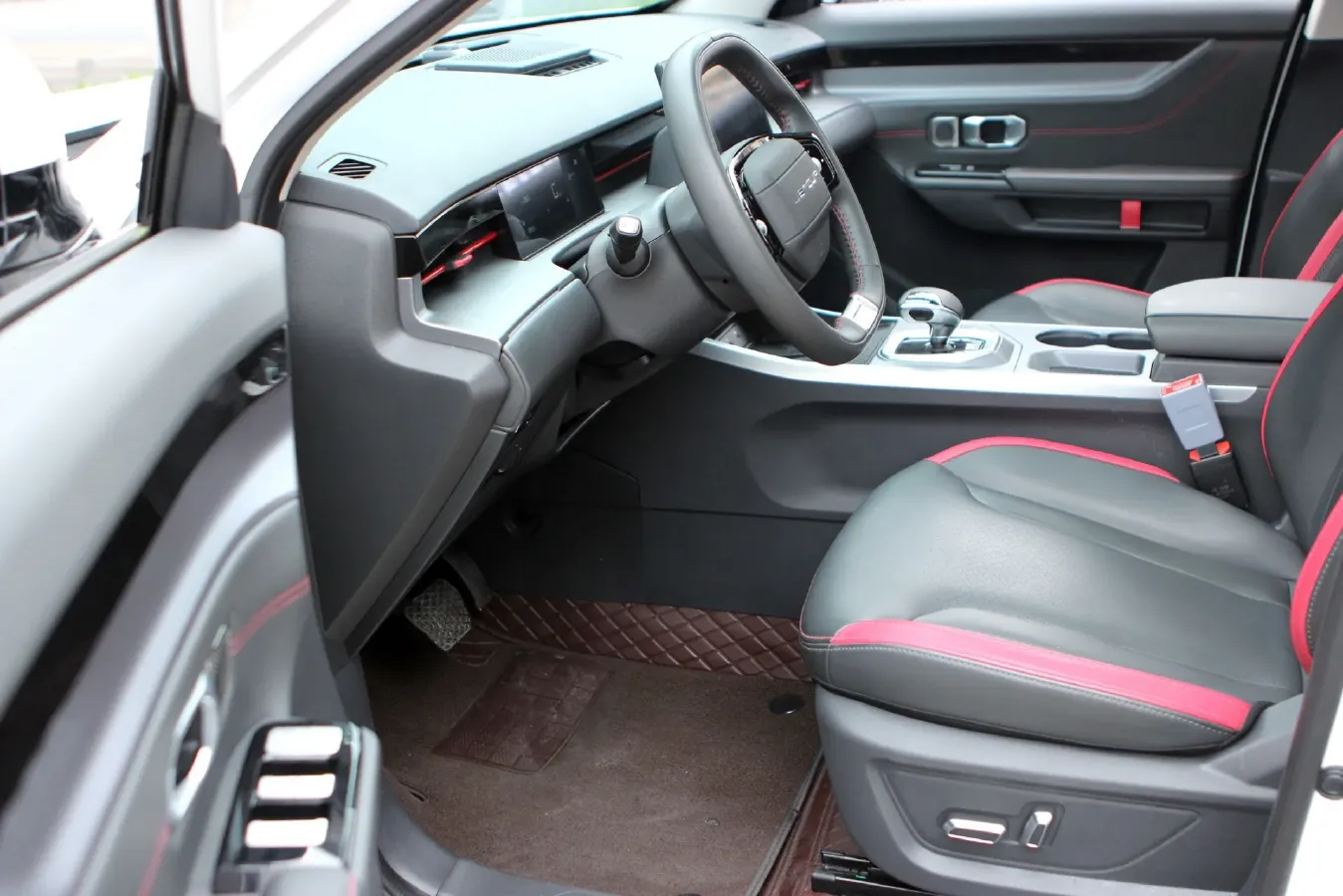 2024 Jetour DASHING 1.5T 156HP L4 6DCT,autocango,china used car exporter,china ev exporter,chinese used car exporter,chinese used ev exporter