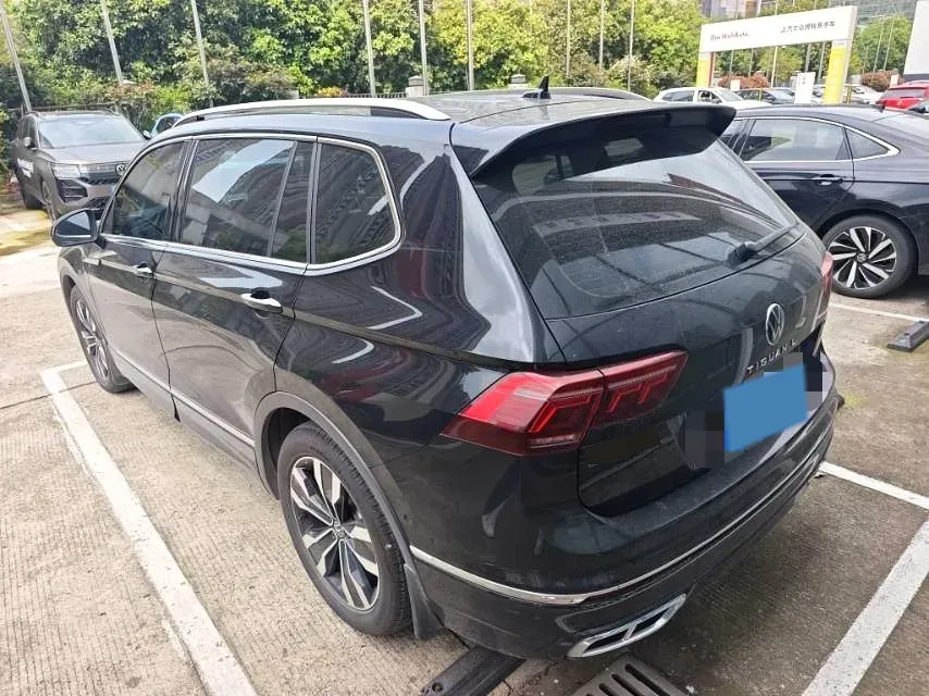 2024 Volkswagen Tiguan L 2.0T 186HP L4 7DCT,autocango,china used car exporter,china ev exporter,chinese used car exporter,chinese used ev exporter