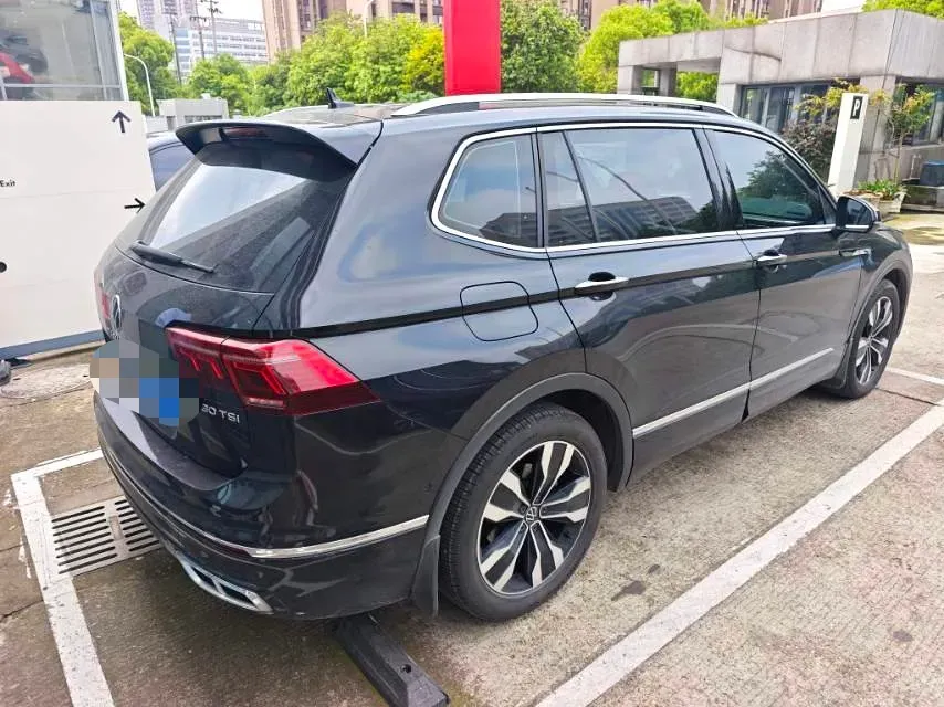 2024 Volkswagen Tiguan L 2.0T 186HP L4 7DCT,autocango,china used car exporter,china ev exporter,chinese used car exporter,chinese used ev exporter
