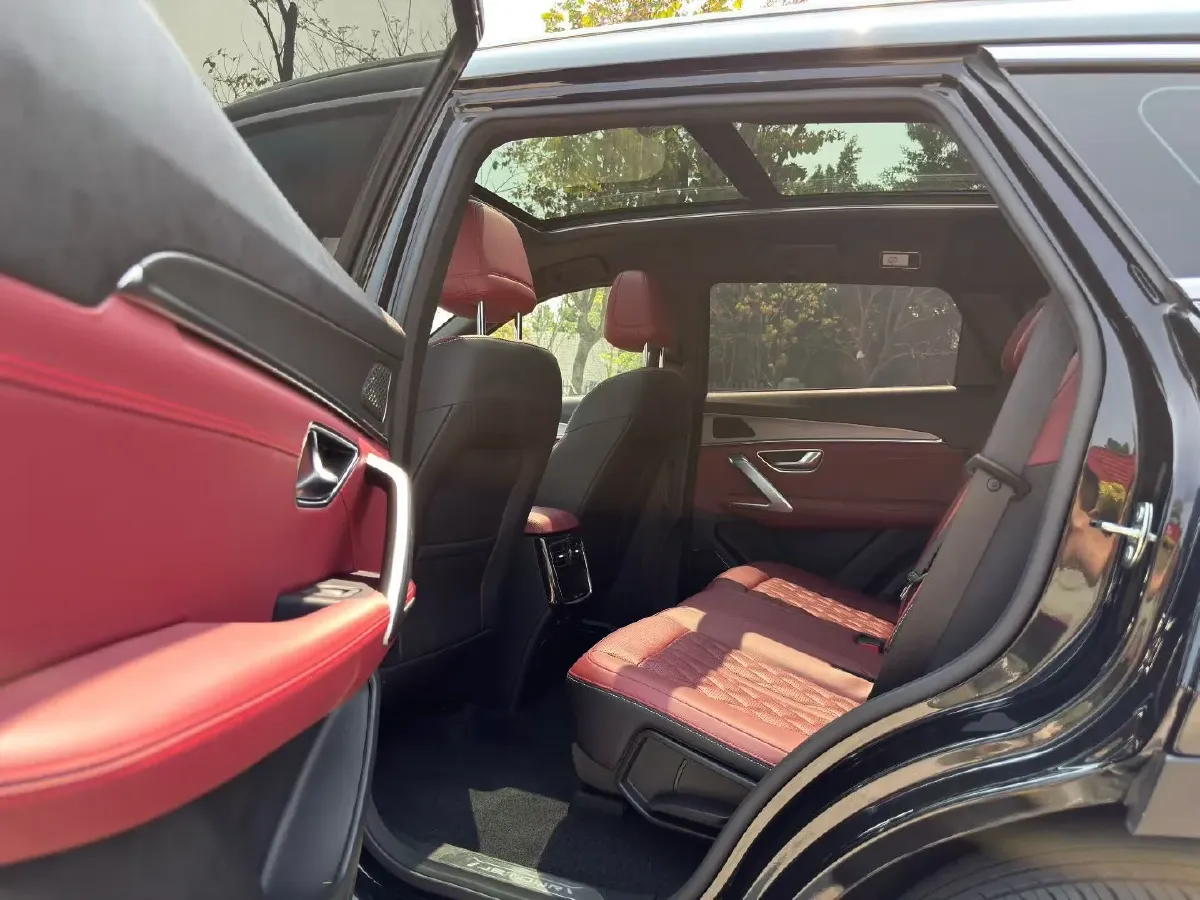 2024 Jetour X70 Plus 1.5T 156HP L4 6DCT,autocango,china used car exporter,china ev exporter,chinese used car exporter,chinese used ev exporter