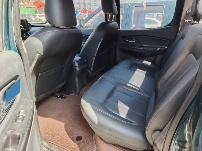 2023 Dongfeng RuiQi 2.4T 165HP L4 5MT,autocango,china used car exporter,china ev exporter,chinese used car exporter,chinese used ev exporter