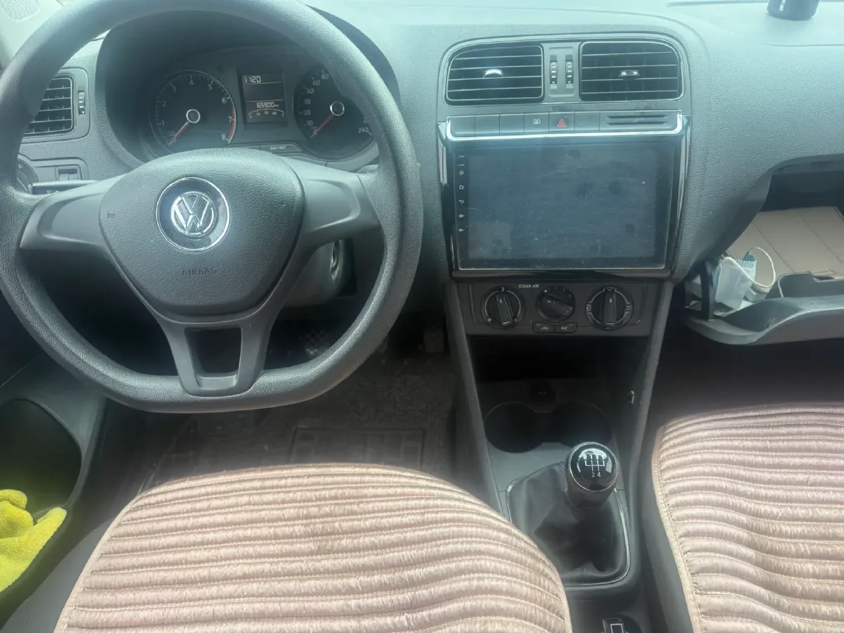 2016 Volkswagen Polo 1.4L 90HP L4 5MT,autocango,china used car exporter,china ev exporter,chinese used car exporter,chinese used ev exporter