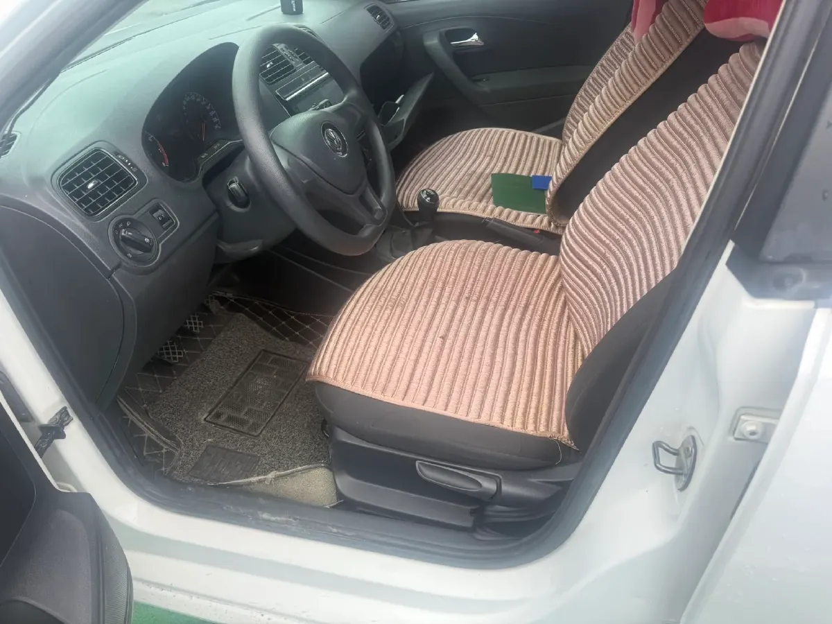 2016 Volkswagen Polo 1.4L 90HP L4 5MT,autocango,china used car exporter,china ev exporter,chinese used car exporter,chinese used ev exporter