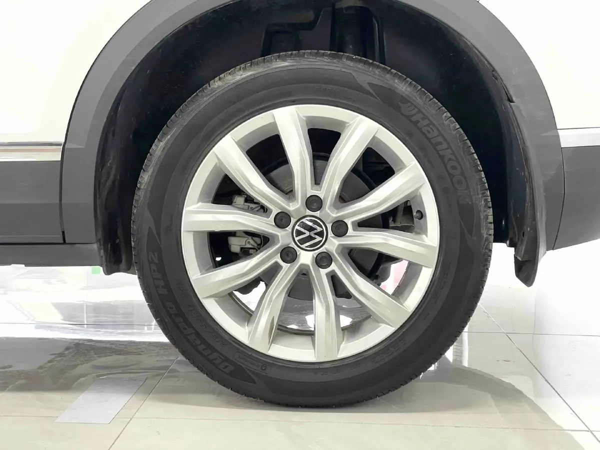 2022 Volkswagen T-Roc 1.4T 150HP L4 7DCT,autocango,china used car exporter,china ev exporter,chinese used car exporter,chinese used ev exporter