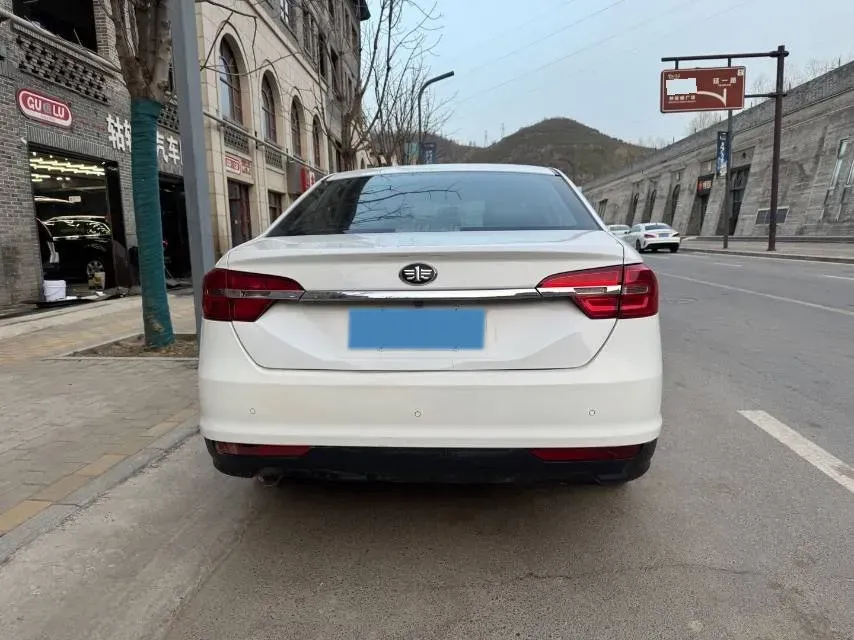 2018 FAW Jumpal A50 1.5L 113HP L4 5MT,autocango,china used car exporter,china ev exporter,chinese used car exporter,chinese used ev exporter