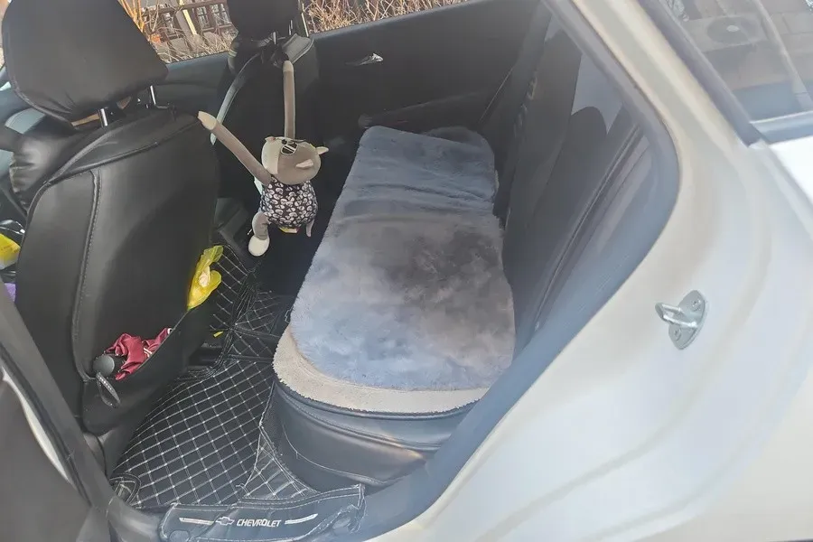 2022 Chevrolet Monza 1.3T 163HP L3 6AT,autocango,china used car exporter,china ev exporter,chinese used car exporter,chinese used ev exporter