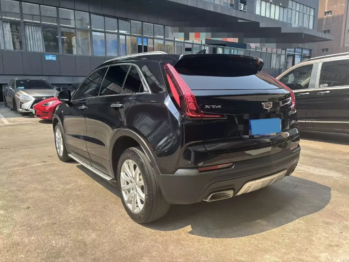 2022 Cadillac XT4 2.0T 237HP L4 9AT,autocango,china used car exporter,china ev exporter,chinese used car exporter,chinese used ev exporter