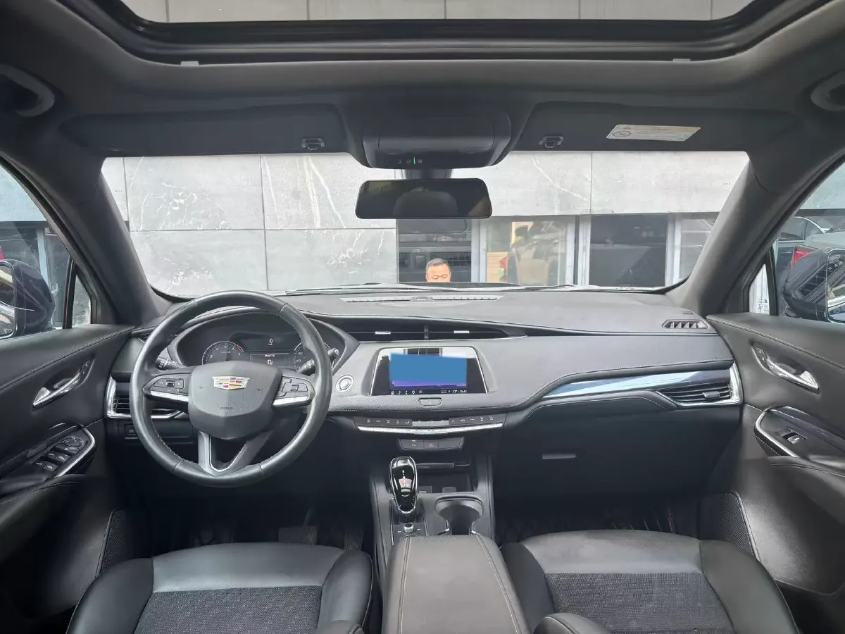 2022 Cadillac XT4 2.0T 237HP L4 9AT,autocango,china used car exporter,china ev exporter,chinese used car exporter,chinese used ev exporter