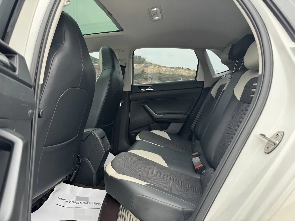 2021 Haval H6 1.5T 169HP L4 7DCT,autocango,china used car exporter,china ev exporter,chinese used car exporter,chinese used ev exporter