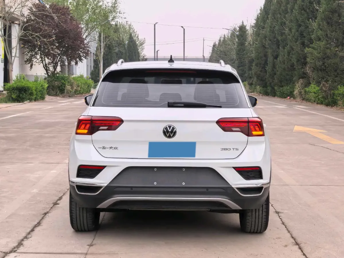 2022 Volkswagen T-Roc 1.4T 150HP L4 7DCT,autocango,china used car exporter,china ev exporter,chinese used car exporter,chinese used ev exporter