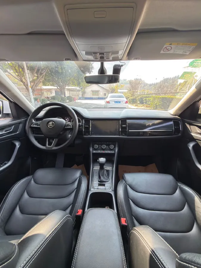 2018 Skoda Kodiak 2.0T 186HP L4 7DCT,autocango,china used car exporter,china ev exporter,chinese used car exporter,chinese used ev exporter