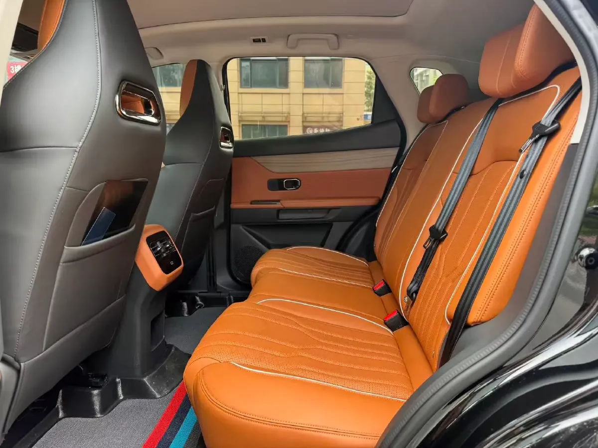 2025 Jetour DASHING 1.5T 156HP L4 6DCT,autocango,china used car exporter,china ev exporter,chinese used car exporter,chinese used ev exporter