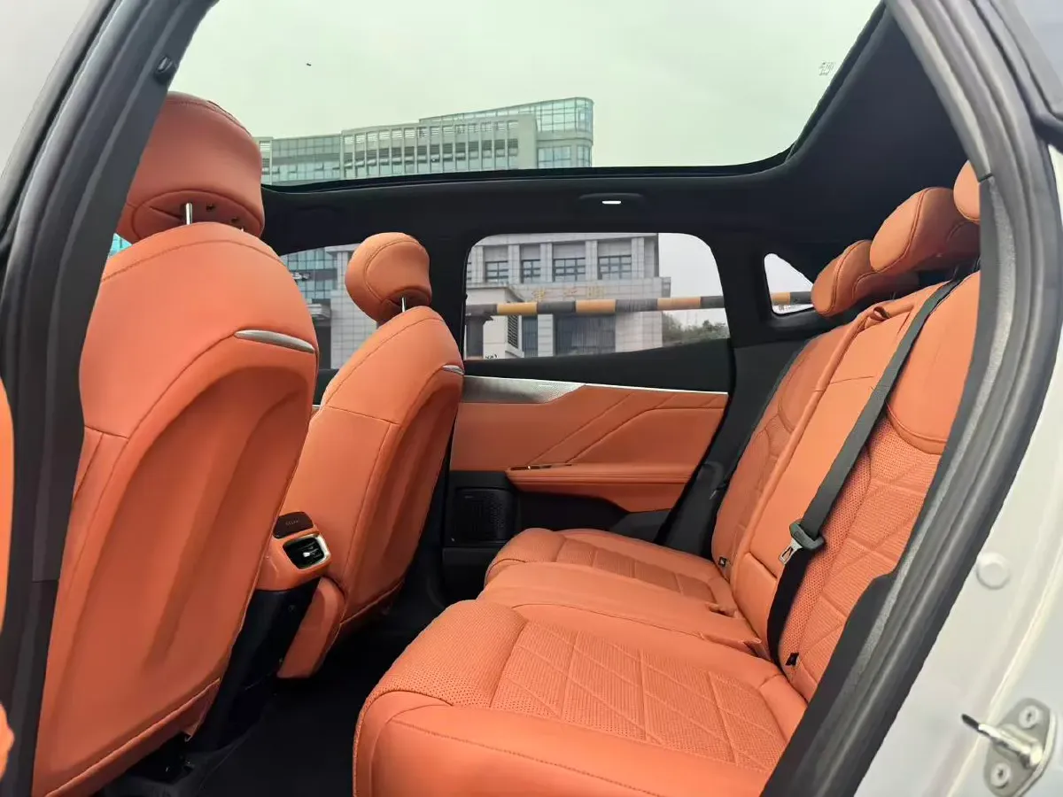 2025 ChangAn QiYuan A07 BEV 56.1KWH,autocango,china used car exporter,china ev exporter,chinese used car exporter,chinese used ev exporter