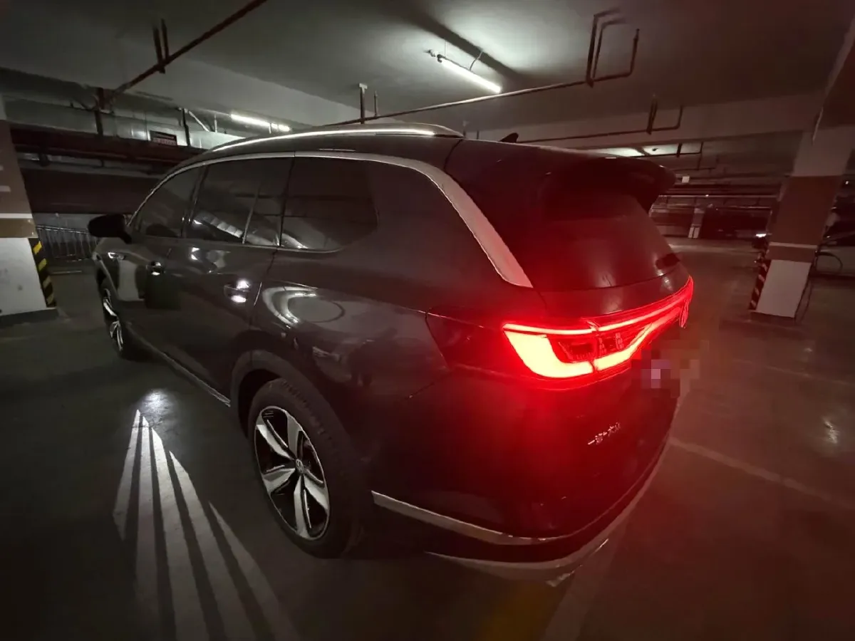 2024 Volkswagen Talagon 2.0T 220HP L4 7DCT,autocango,china used car exporter,china ev exporter,chinese used car exporter,chinese used ev exporter