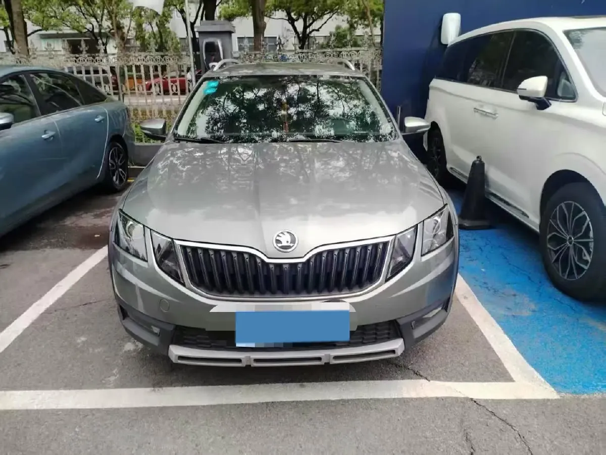 2018 Skoda Octavia 1.2T 116HP L4 7DCT,autocango,china used car exporter,china ev exporter,chinese used car exporter,chinese used ev exporter