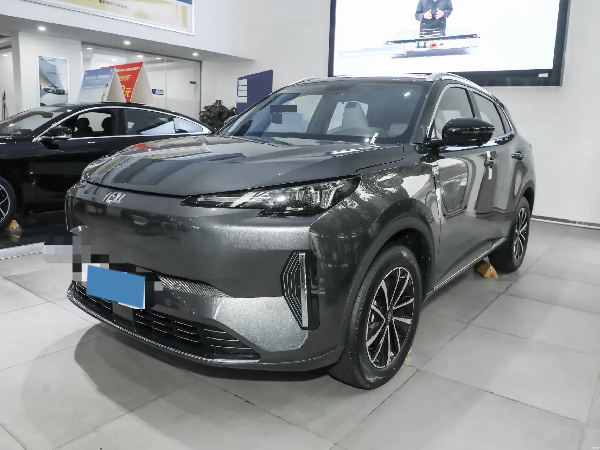 2024 ChangAn QiYuan Q05 Classic 1.5L 110HP L4 E-CVT PHEV 18.99KWH,autocango,china used car exporter,china ev exporter,chinese used car exporter,chinese used ev exporter