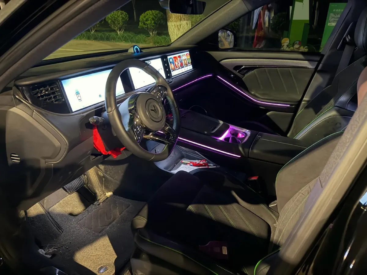 2025 Voyah FREE 1.5T 150HP L4 REEV 43KWH,autocango,china used car exporter,china ev exporter,chinese used car exporter,chinese used ev exporter