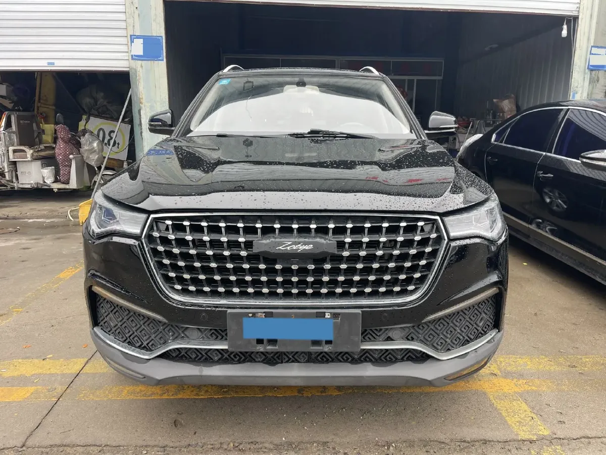 2017 Zotye T700 1.8T 177HP L4 6DCT,autocango,china used car exporter,china ev exporter,chinese used car exporter,chinese used ev exporter