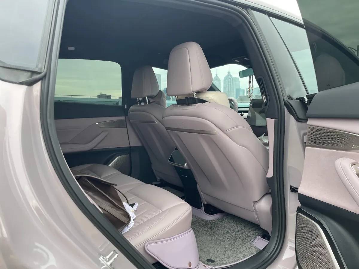 2024 ONVO L60 BEV 60KWH,autocango,china used car exporter,china ev exporter,chinese used car exporter,chinese used ev exporter