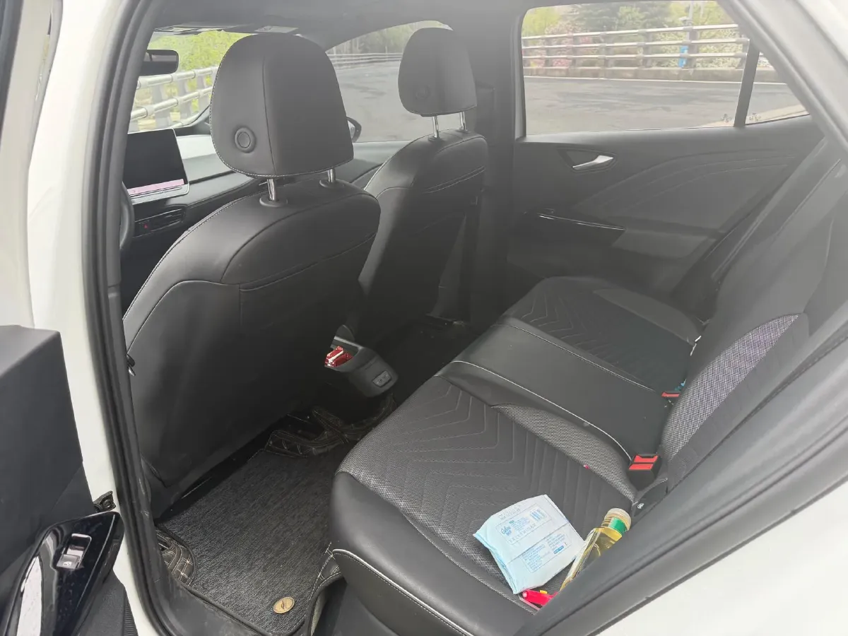 2025 Volkswagen ID.3 BEV 52.8KWH,autocango,china used car exporter,china ev exporter,chinese used car exporter,chinese used ev exporter