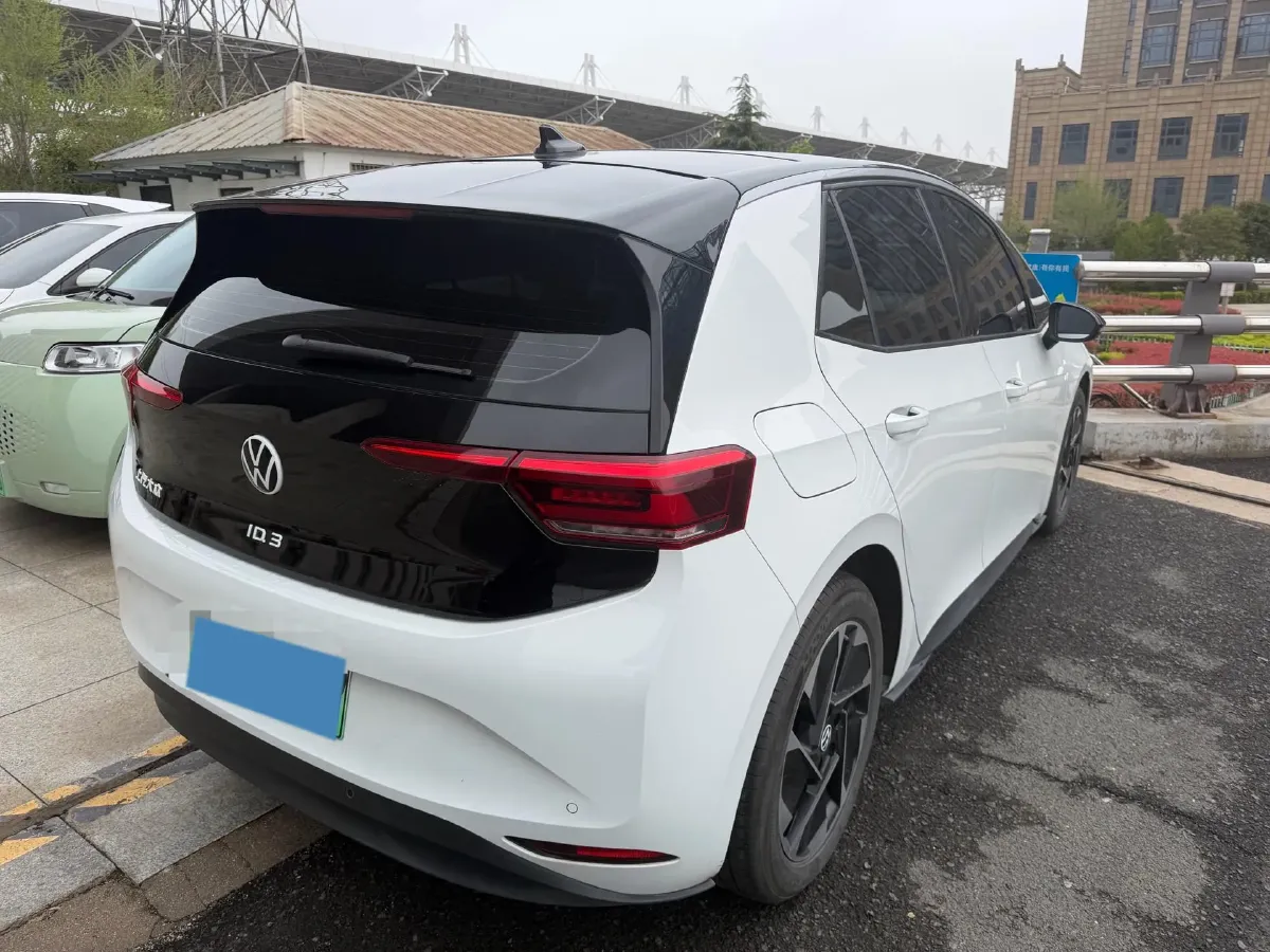 2025 Volkswagen ID.3 BEV 52.8KWH,autocango,china used car exporter,china ev exporter,chinese used car exporter,chinese used ev exporter