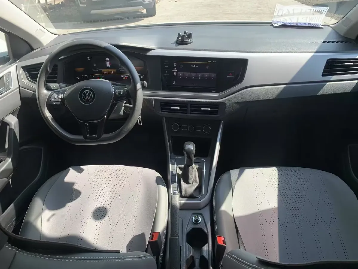 2023 Volkswagen Polo 1.5L 110HP L4 6AT,autocango,china used car exporter,china ev exporter,chinese used car exporter,chinese used ev exporter