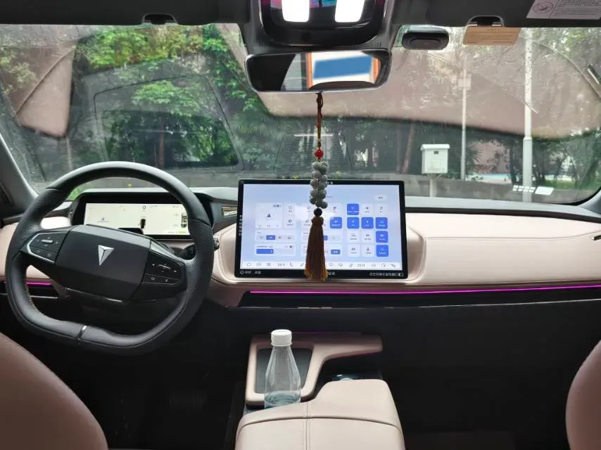 2022 DongFeng Forthing LingZhi EV BEV 68.4KWH,autocango,china used car exporter,china ev exporter,chinese used car exporter,chinese used ev exporter