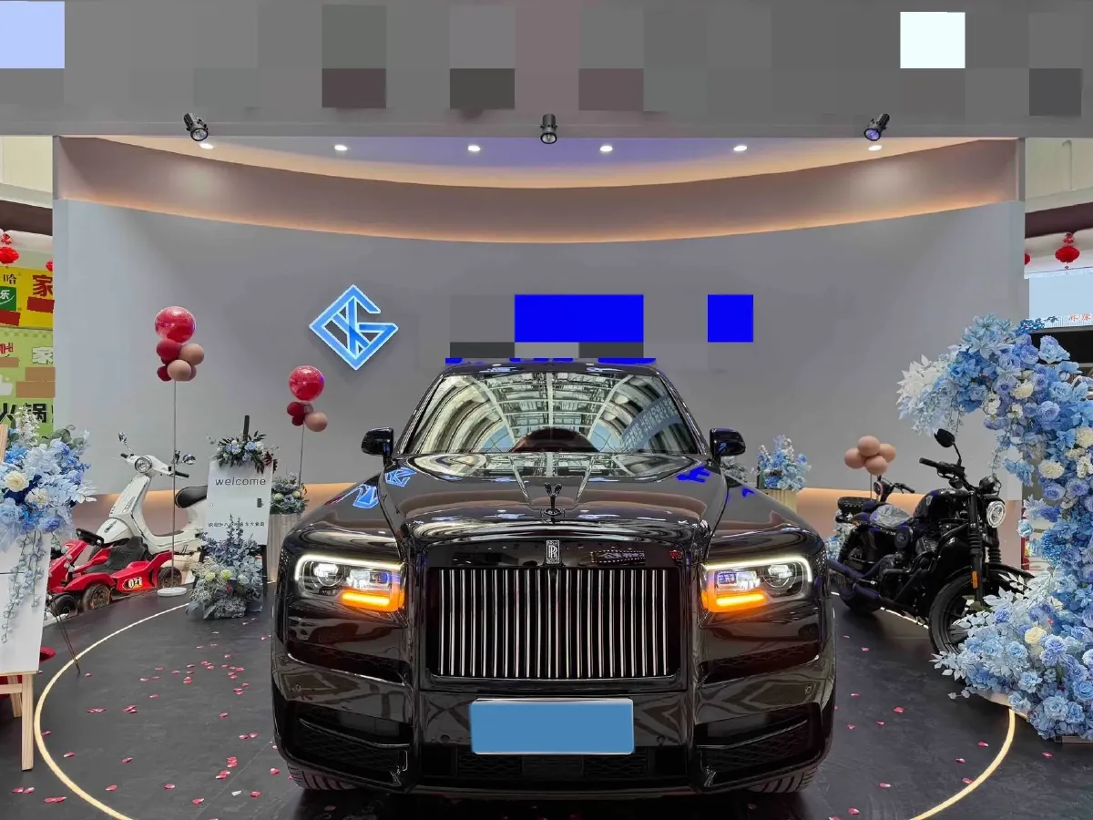 2018 Rolls-Royce Cullinan 6.7T 571HP V12 8AT,autocango,china used car exporter,china ev exporter,chinese used car exporter,chinese used ev exporter