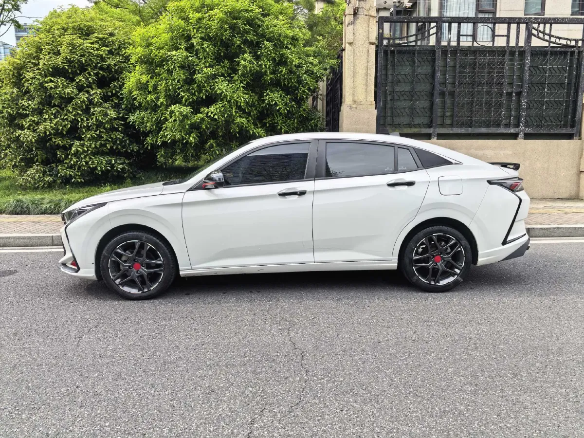 2021 DongFeng Aeolus YiXuan 1.5T 150HP L4 6DCT,autocango,china used car exporter,china ev exporter,chinese used car exporter,chinese used ev exporter
