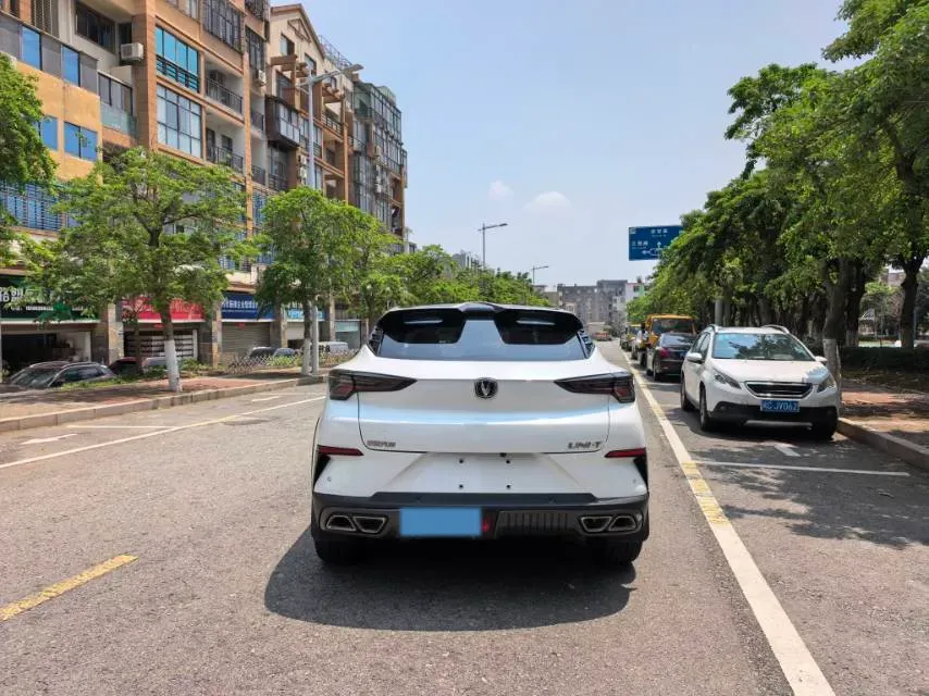 2022 ChangAn UNI-T 1.5T 188HP L4 7DCT,autocango,china used car exporter,china ev exporter,chinese used car exporter,chinese used ev exporter