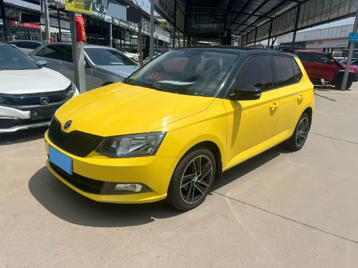 2017 Skoda Fabia 1.6L 110HP L4 6AT,autocango,china used car exporter,china ev exporter,chinese used car exporter,chinese used ev exporter