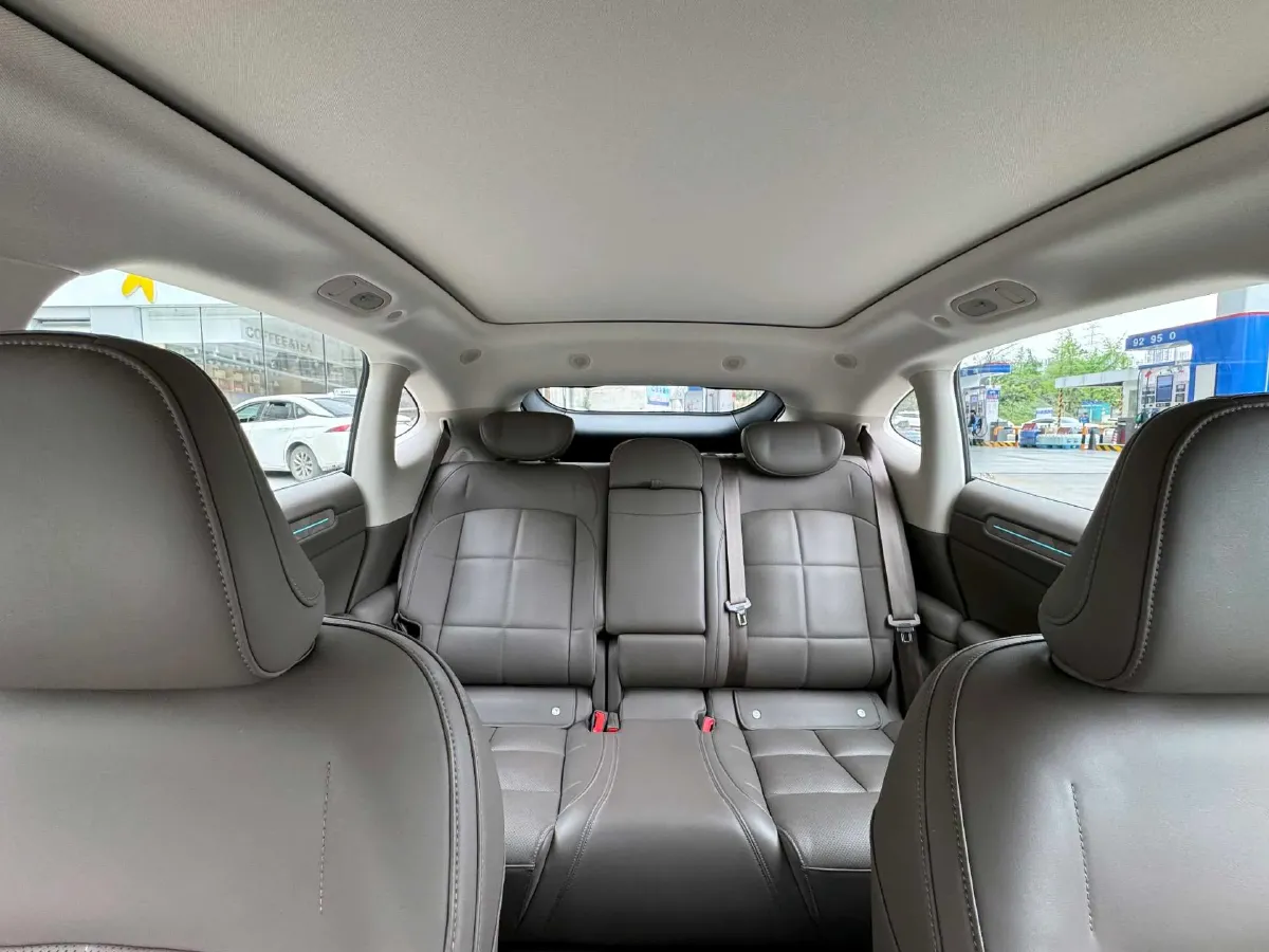 2026 IM LS6 REEV 155HP REEV,autocango,china used car exporter,china ev exporter,chinese used car exporter,chinese used ev exporter