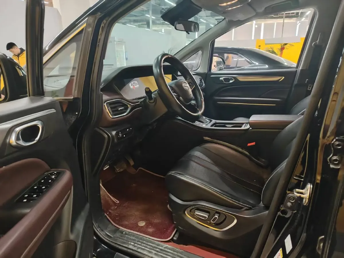 2021 GAC Trumpchi M6 1.5T 169HP L4 7DCT,autocango,china used car exporter,china ev exporter,chinese used car exporter,chinese used ev exporter