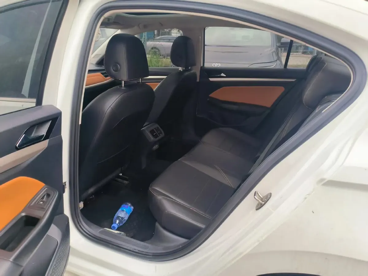 2023 Volkswagen Bora 1.2T 116HP L4 7DCT,autocango,china used car exporter,china ev exporter,chinese used car exporter,chinese used ev exporter